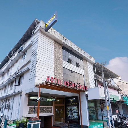 Hotel Kochi Crown Екстер'єр фото
