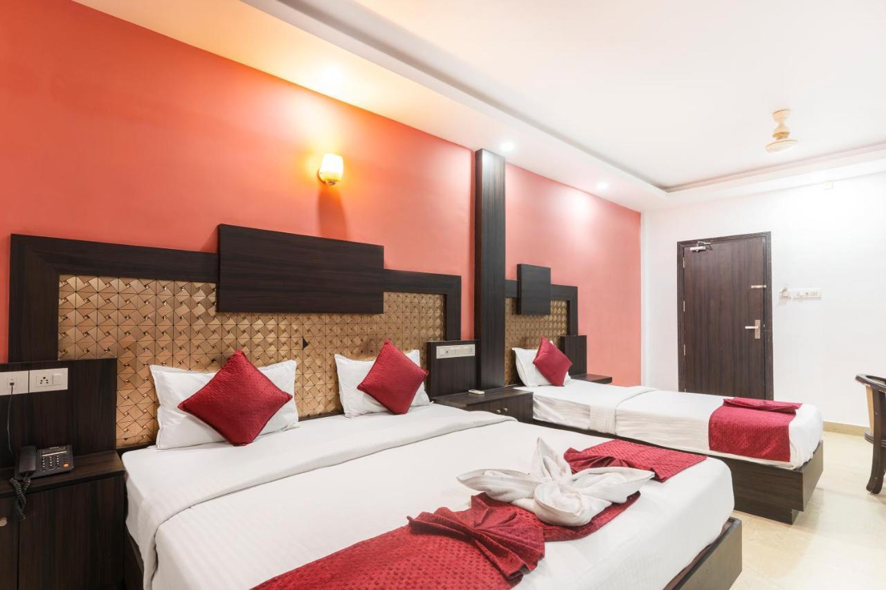 Hotel Kochi Crown Екстер'єр фото