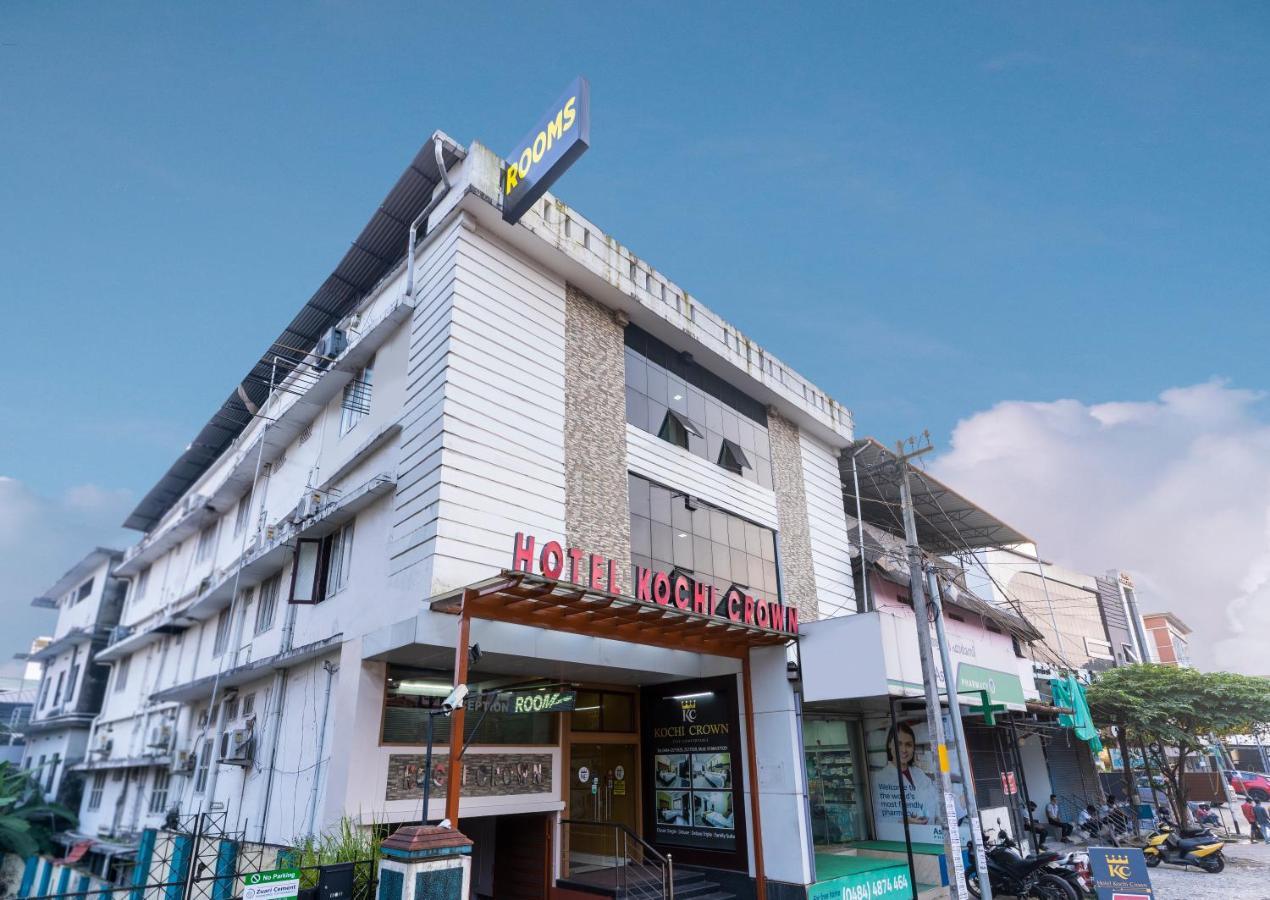 Hotel Kochi Crown Екстер'єр фото