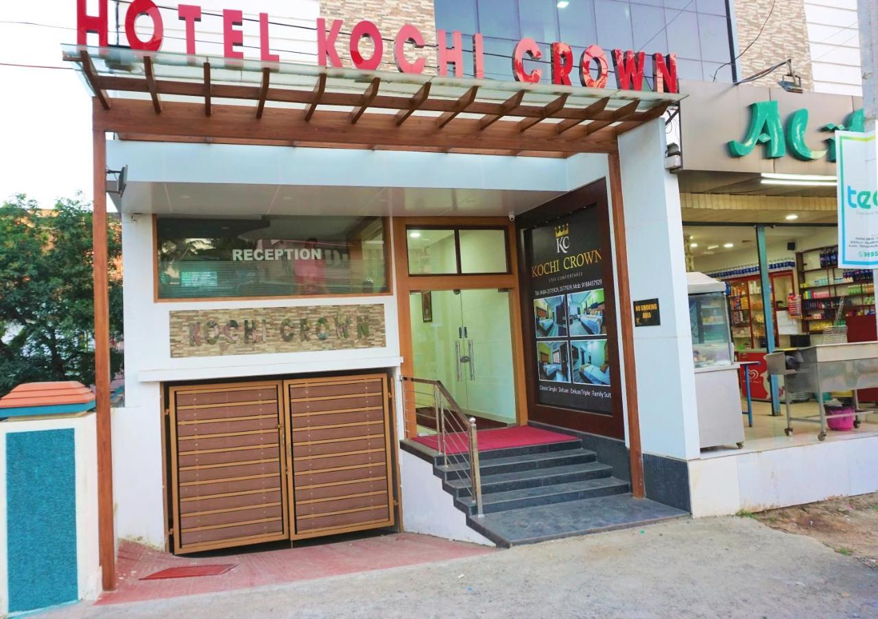 Hotel Kochi Crown Екстер'єр фото